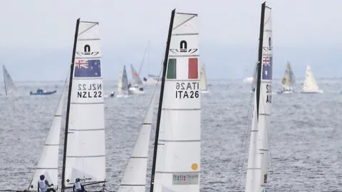 “曼联五将归队：卢克-肖、马奎尔等重返训练场”