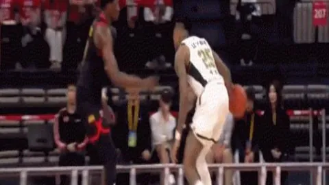 2025中超赛季惊艳亮相！比赛净时长再攀新高，突破54分钟里程碑